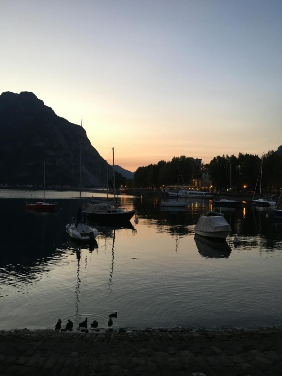 Jules Place Lecco Buitenkant foto